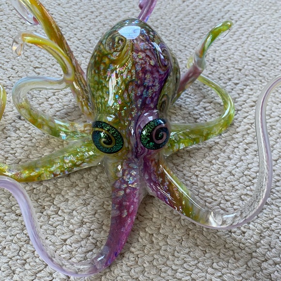 Handblown multicolored glass octopus. - Picture 2 of 6